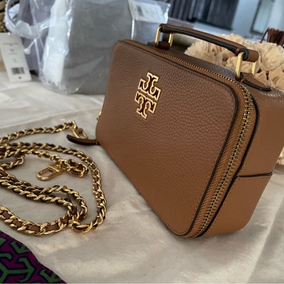 New Tory burch Britten small top handle case crossbody ❤️ - Picture 5 of 10